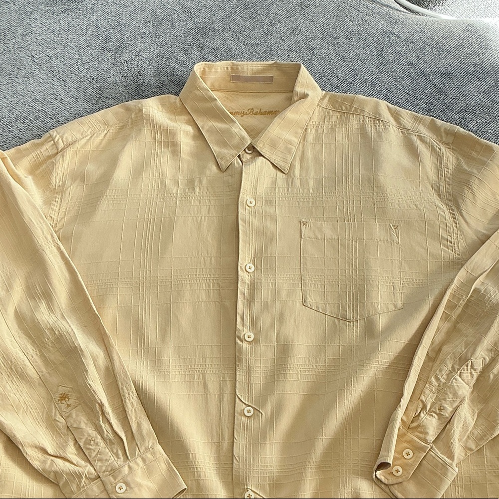 Tommy Bahama Light Tan Casual Button Down Shirt